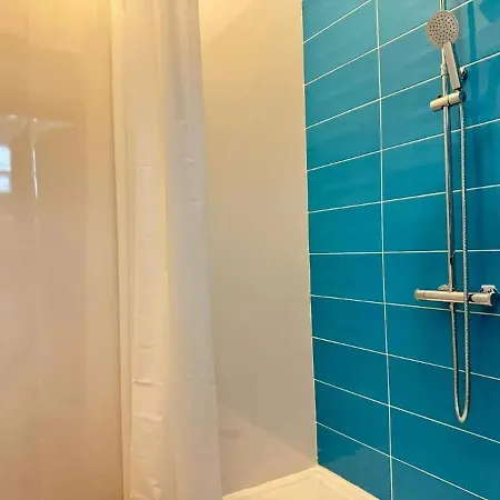 Hostel Dragon's Den Balzan